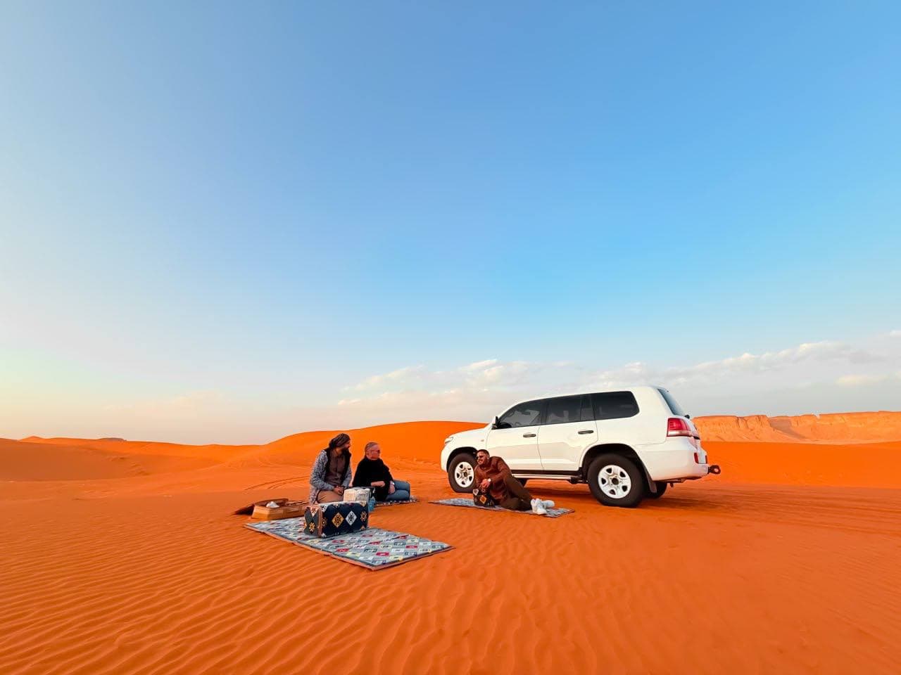 Red Dunes Safari Tour with Camping