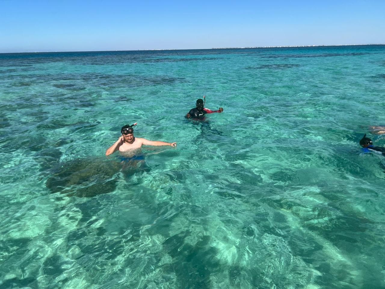 Jeddah: A group island trip to Bayadah Island